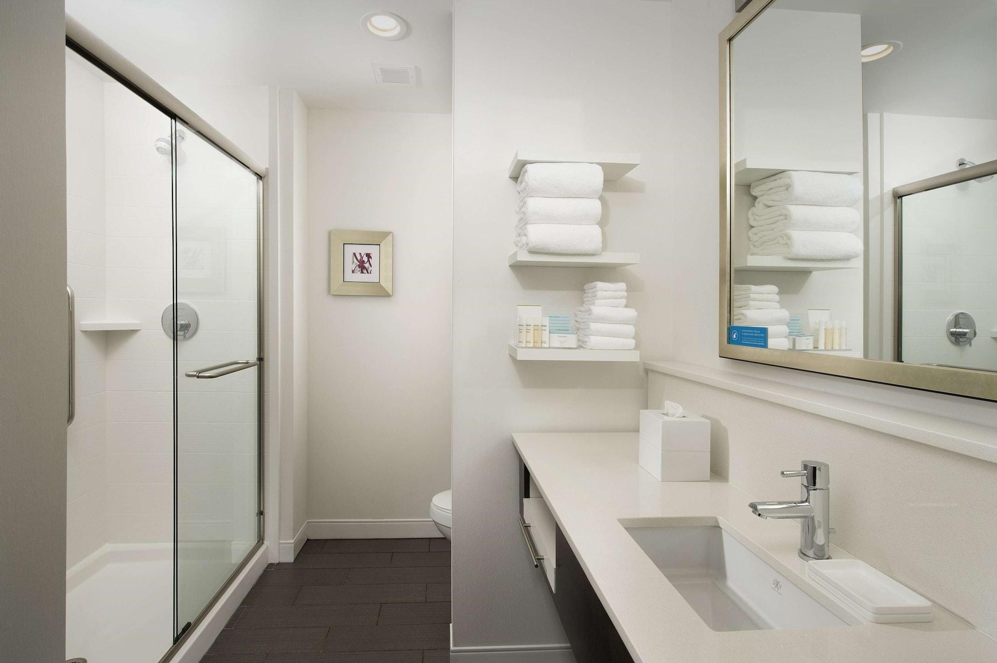 Hampton Inn Louisville East Hurstbourne Εξωτερικό φωτογραφία