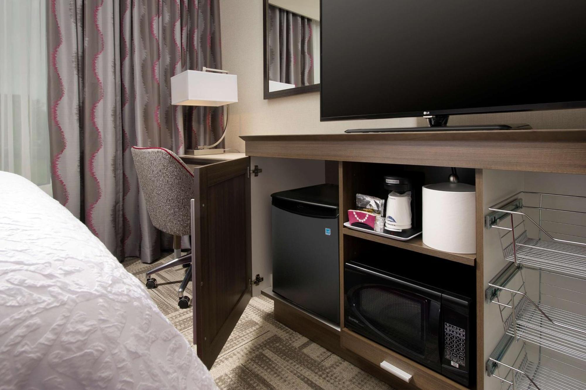 Hampton Inn Louisville East Hurstbourne Εξωτερικό φωτογραφία