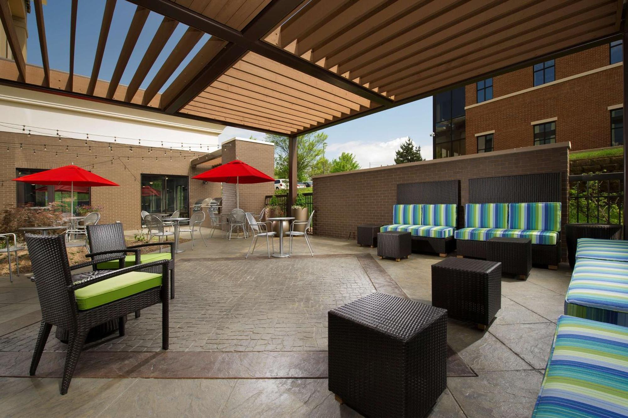Hampton Inn Louisville East Hurstbourne Εξωτερικό φωτογραφία